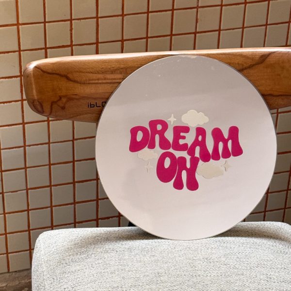 آینه گرد دکوراتیو طرح Dream On